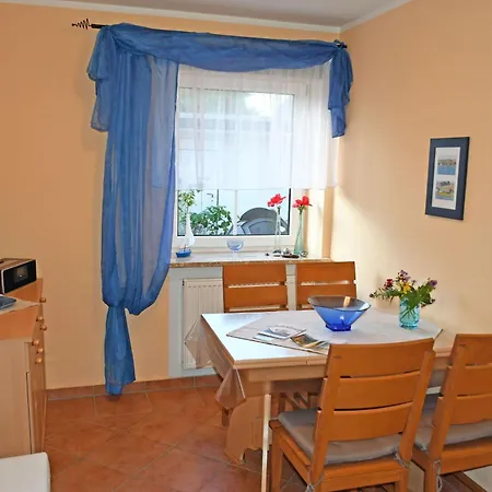 Mit Kamin Am Selliner Seepark منزل للإقامة Sellin (Rugen)