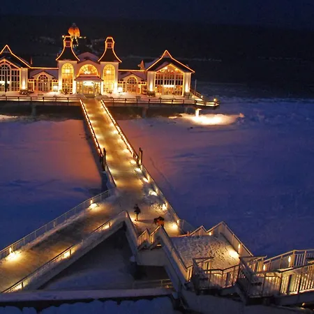 منزل للإقامة Mit Kamin Am Selliner Seepark Sellin (Rugen)