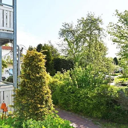 Mit Kamin Am Selliner Seepark منزل للإقامة